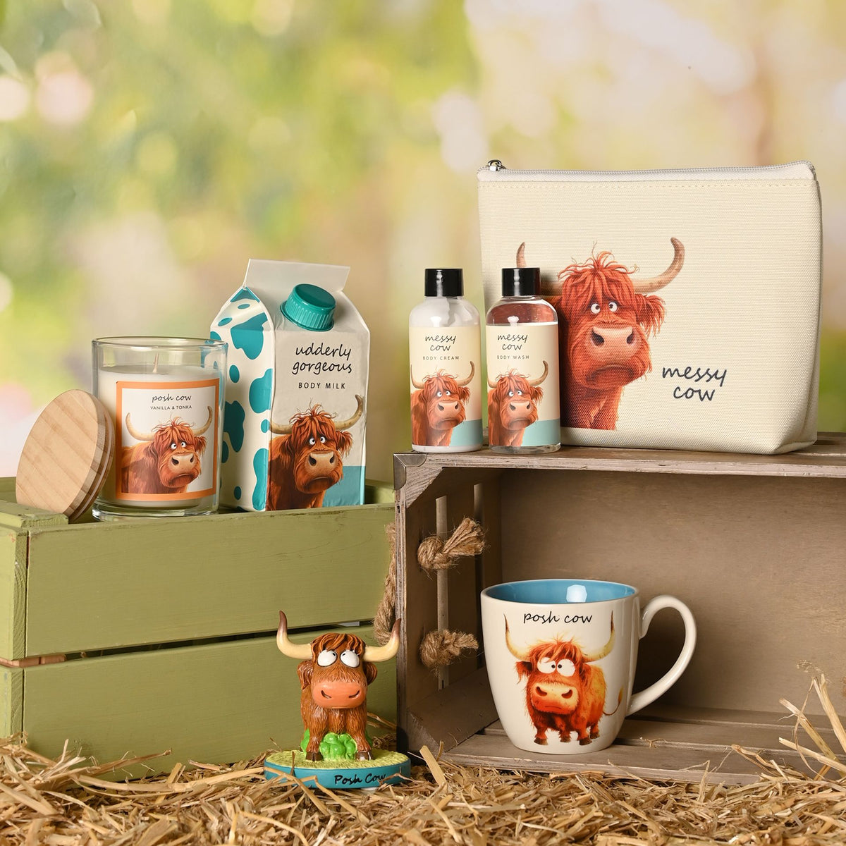The Funny Farm Highland Cow Figurine "Posh Cow"
