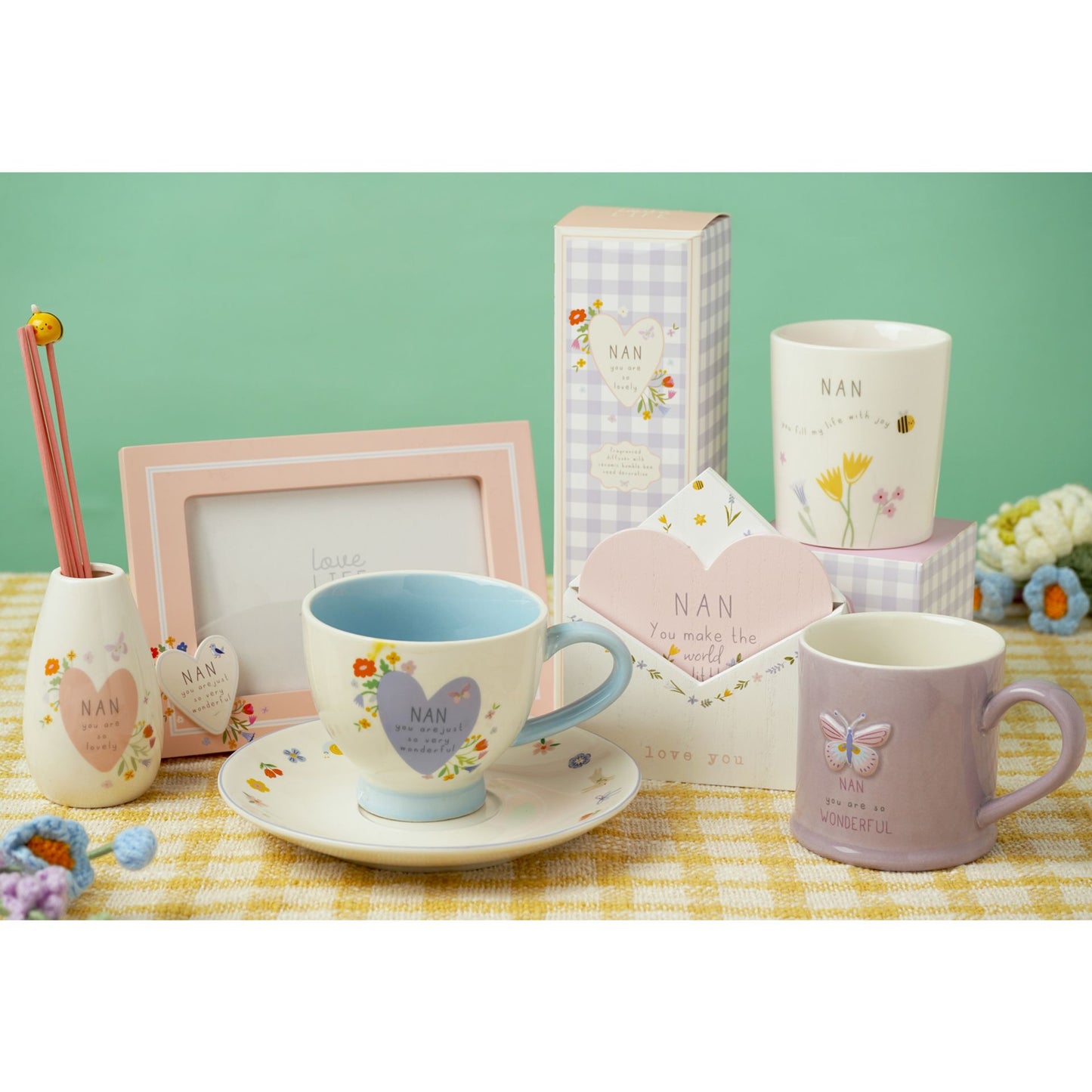 Love Life Ceramic Candle 190g - Nan