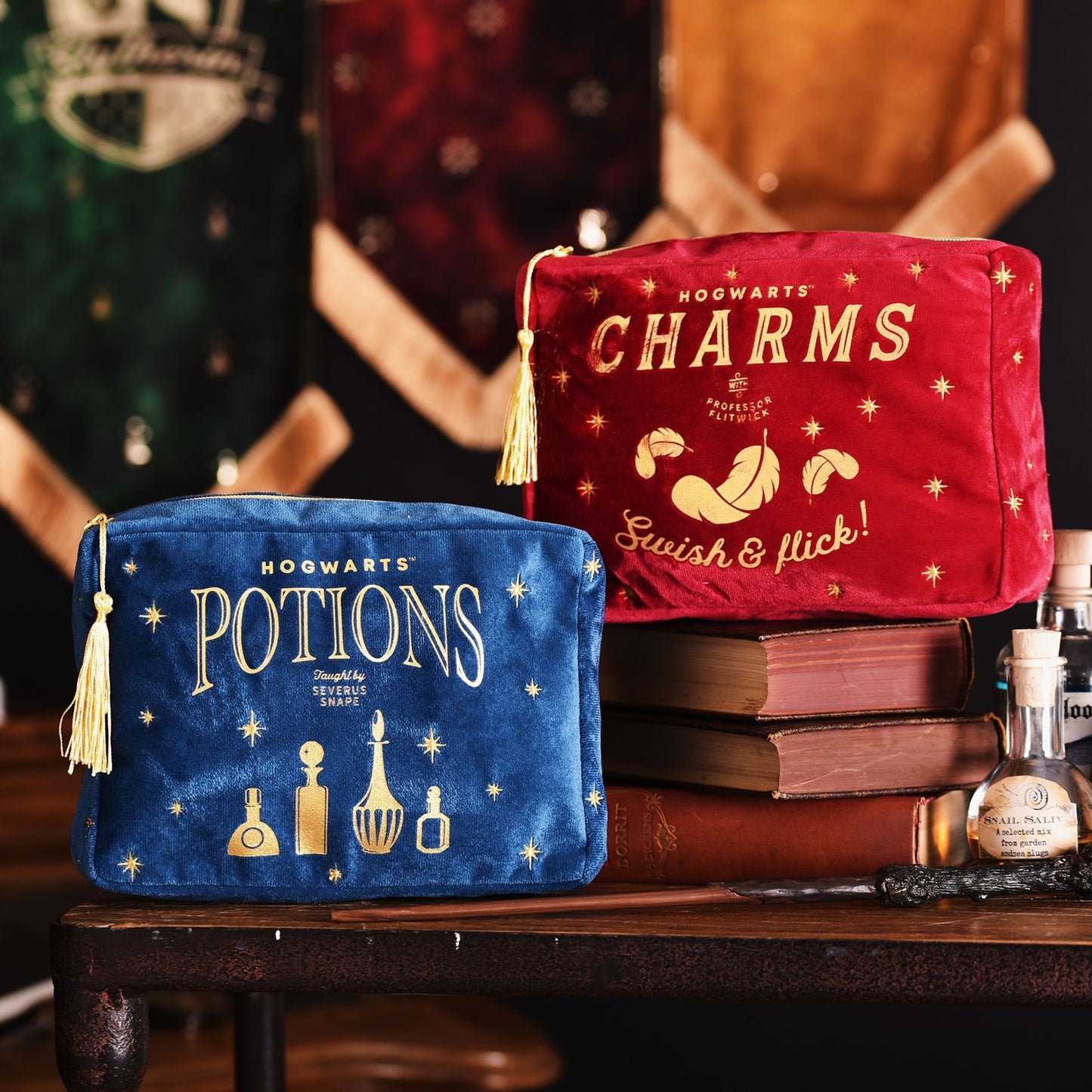 Warner Bros Harry Potter Alumni Wash Bag Potions